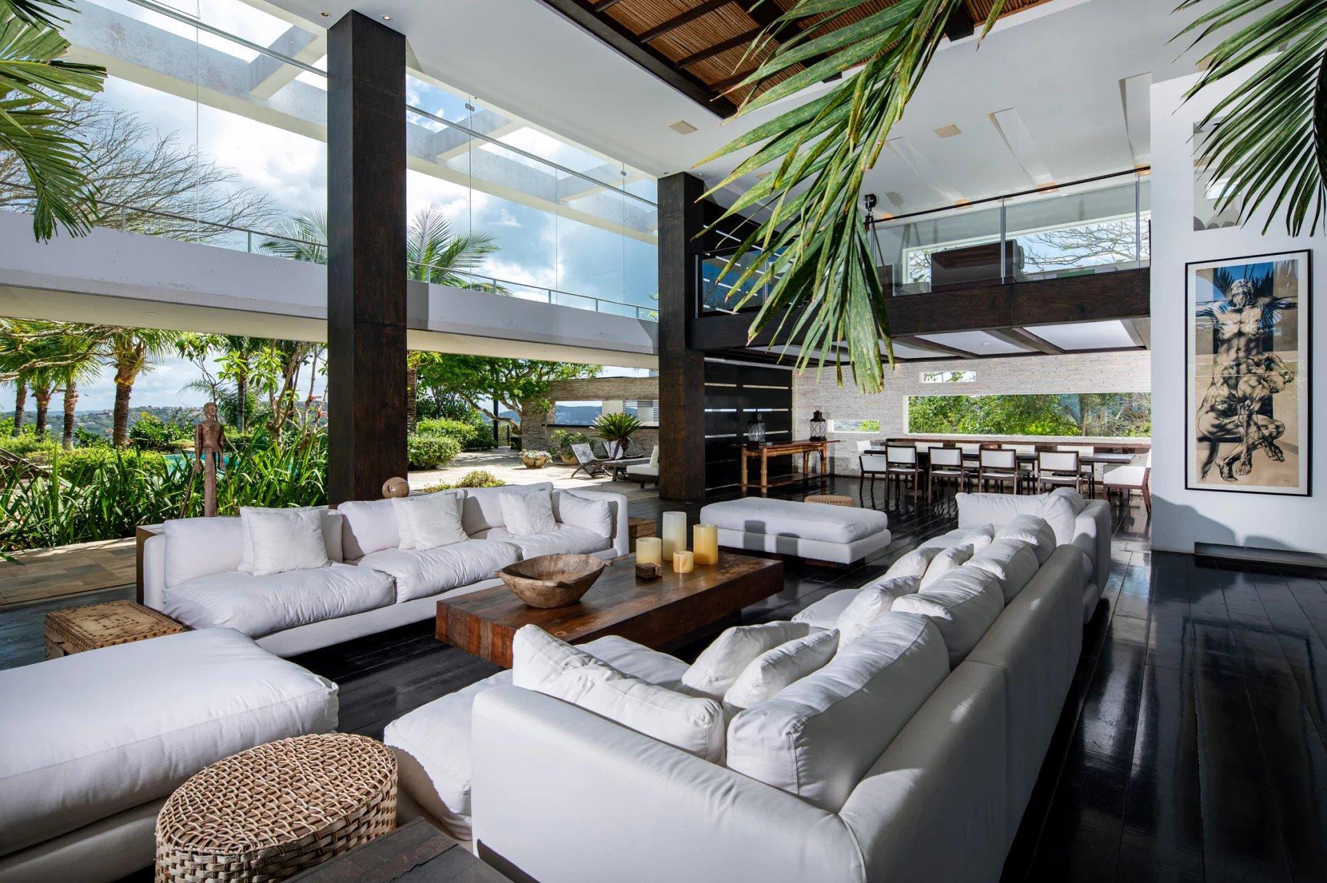 Buz009 - Beautiful 5 bedroom luxury villa in Ferradura