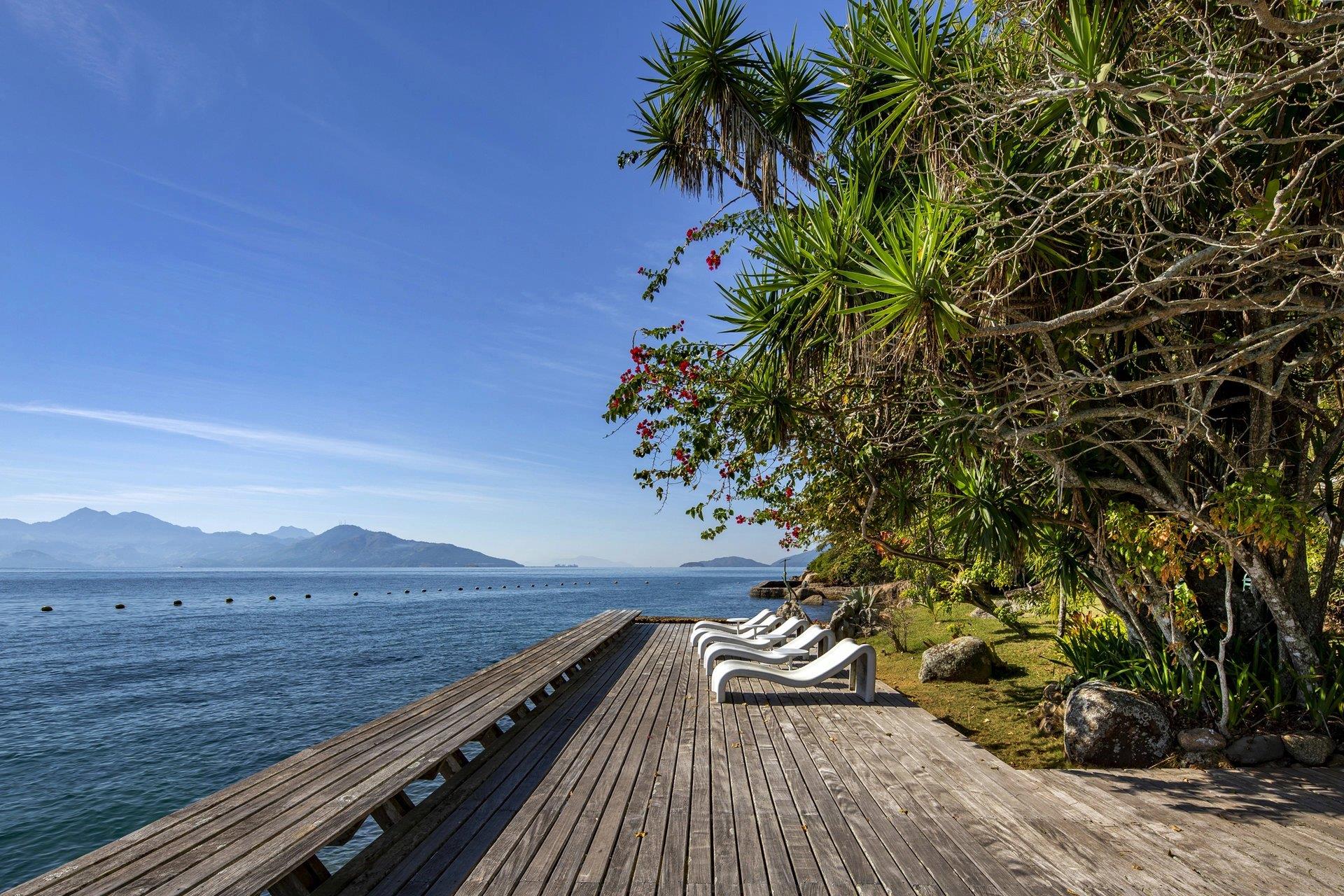 Ang101 - Island in Angra dos Reis