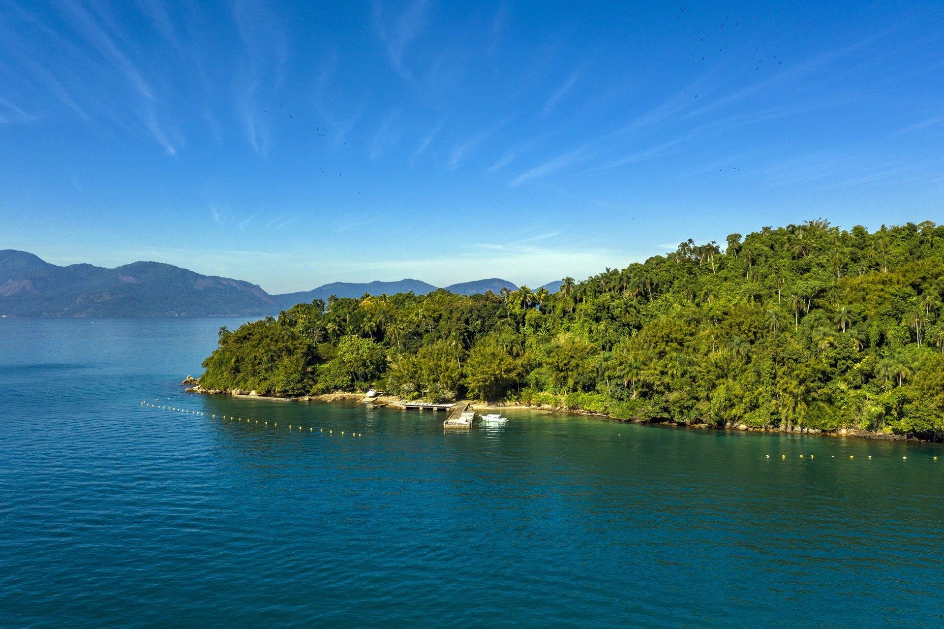 Ang101 - Island in Angra dos Reis
