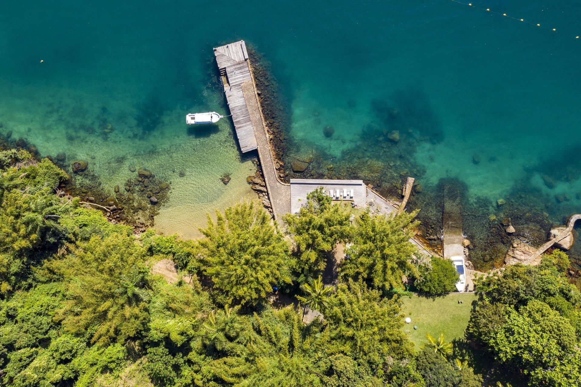 Ang101 - Island in Angra dos Reis