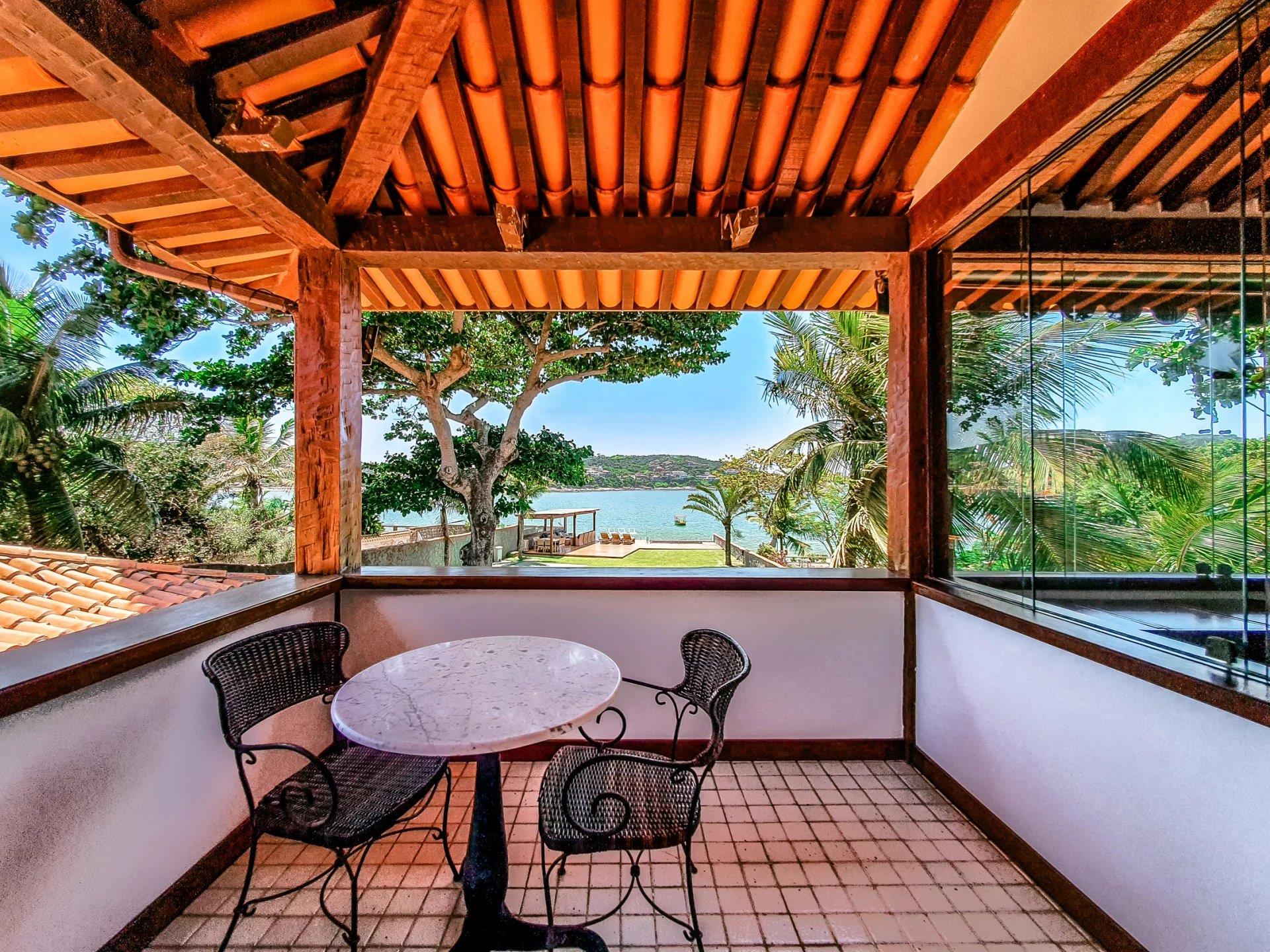 Buz057 - Beautiful beachfront house in Ferradura, in Búzios