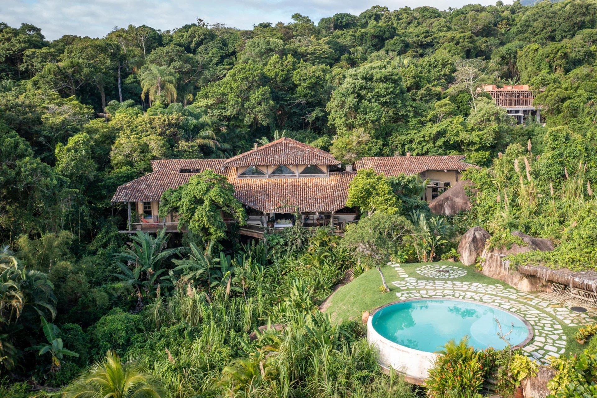 Sao600 - Exotic house facing the ocean in Ilhabela