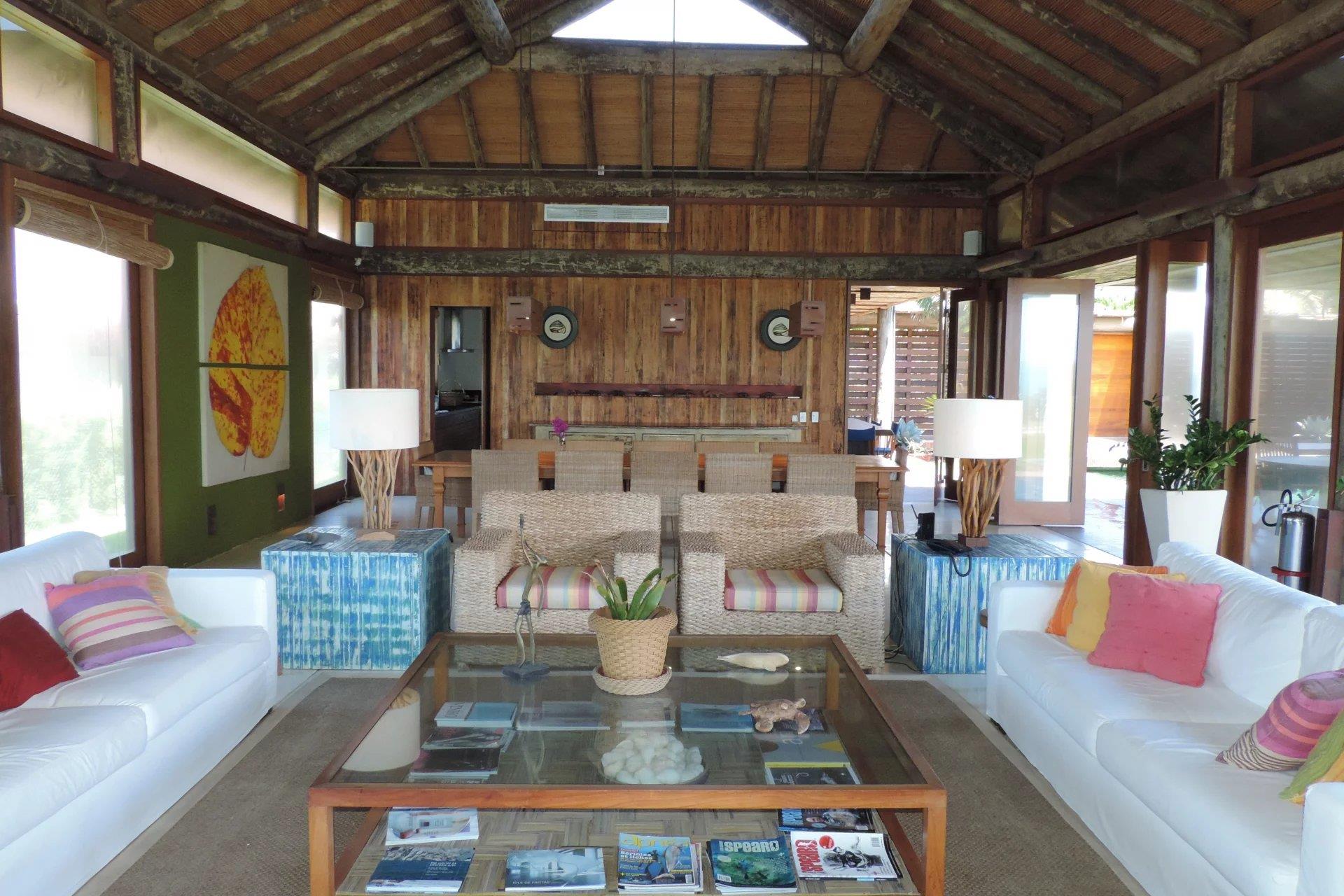 Buz026 - Luxury mansion on the seafront in Buzios