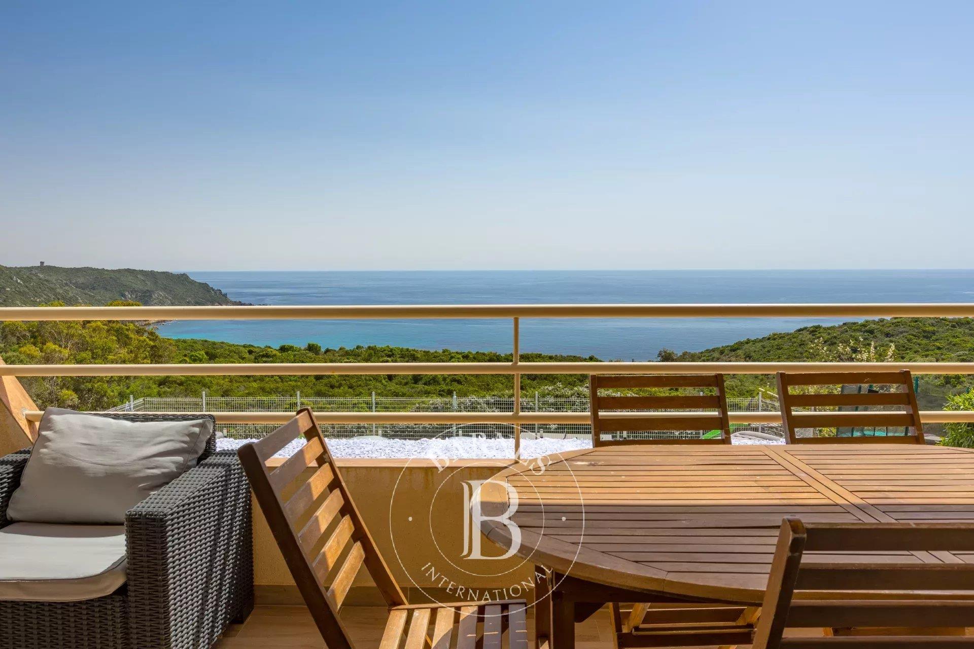 Coti-Chiavari, Villa panoramic sea view, 8 bedrooms, swimming pool, near beach