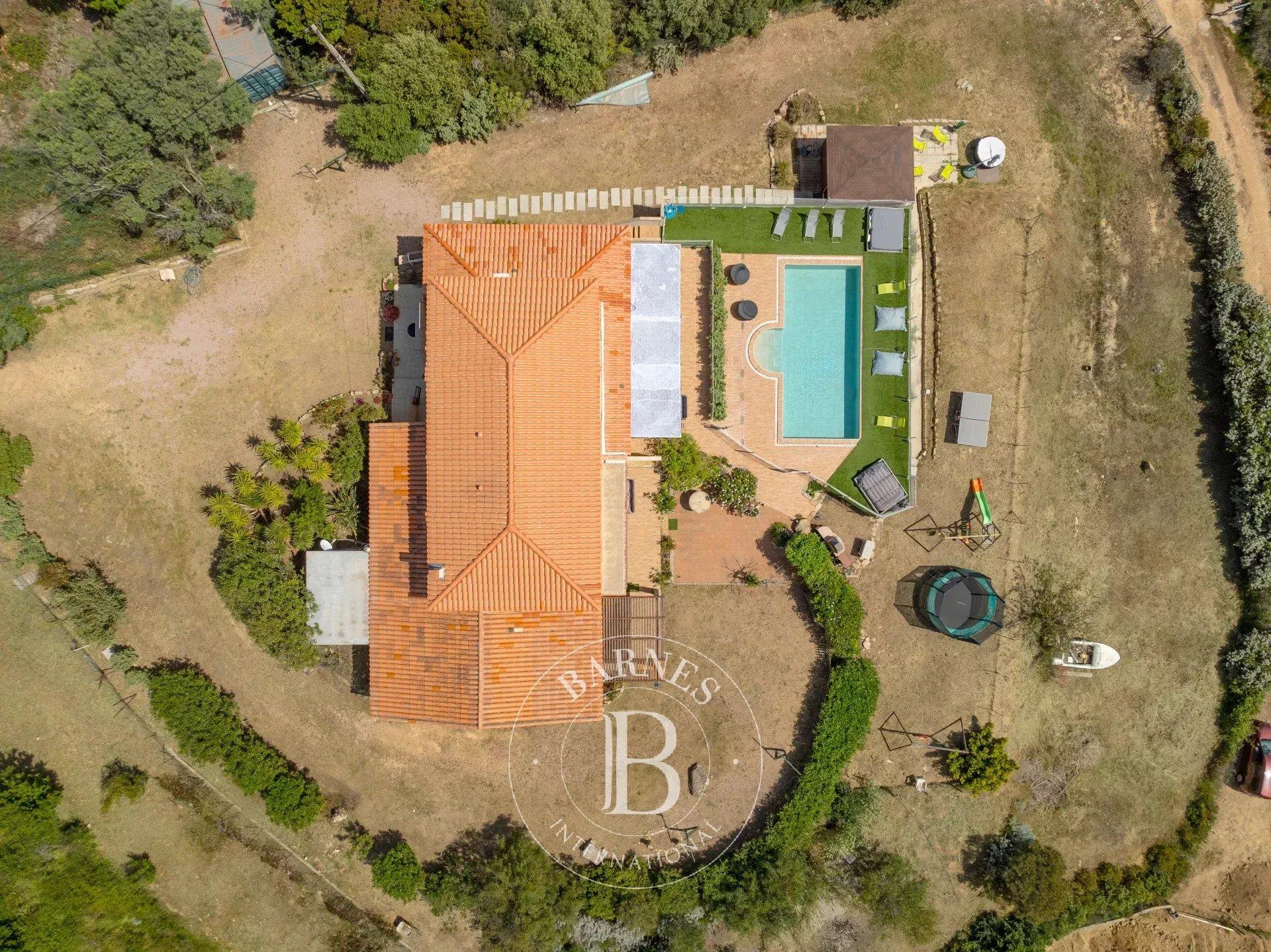 Coti-Chiavari, Villa panoramic sea view, 8 bedrooms, swimming pool, near beach