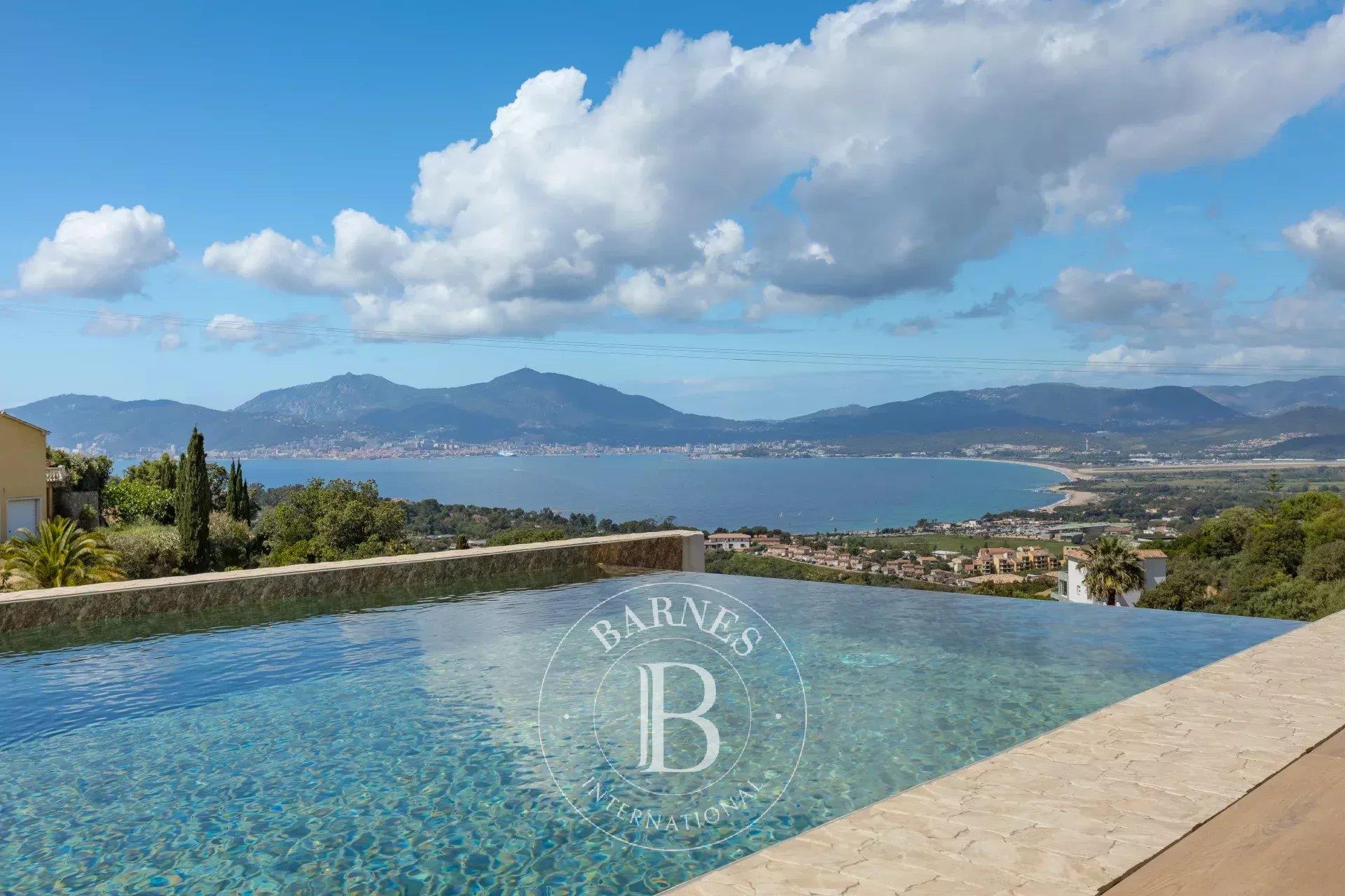 South Shore of Ajaccio, Recent Villa, Panoramic Sea View, 5 Bedrooms, Pool, Close to Beaches