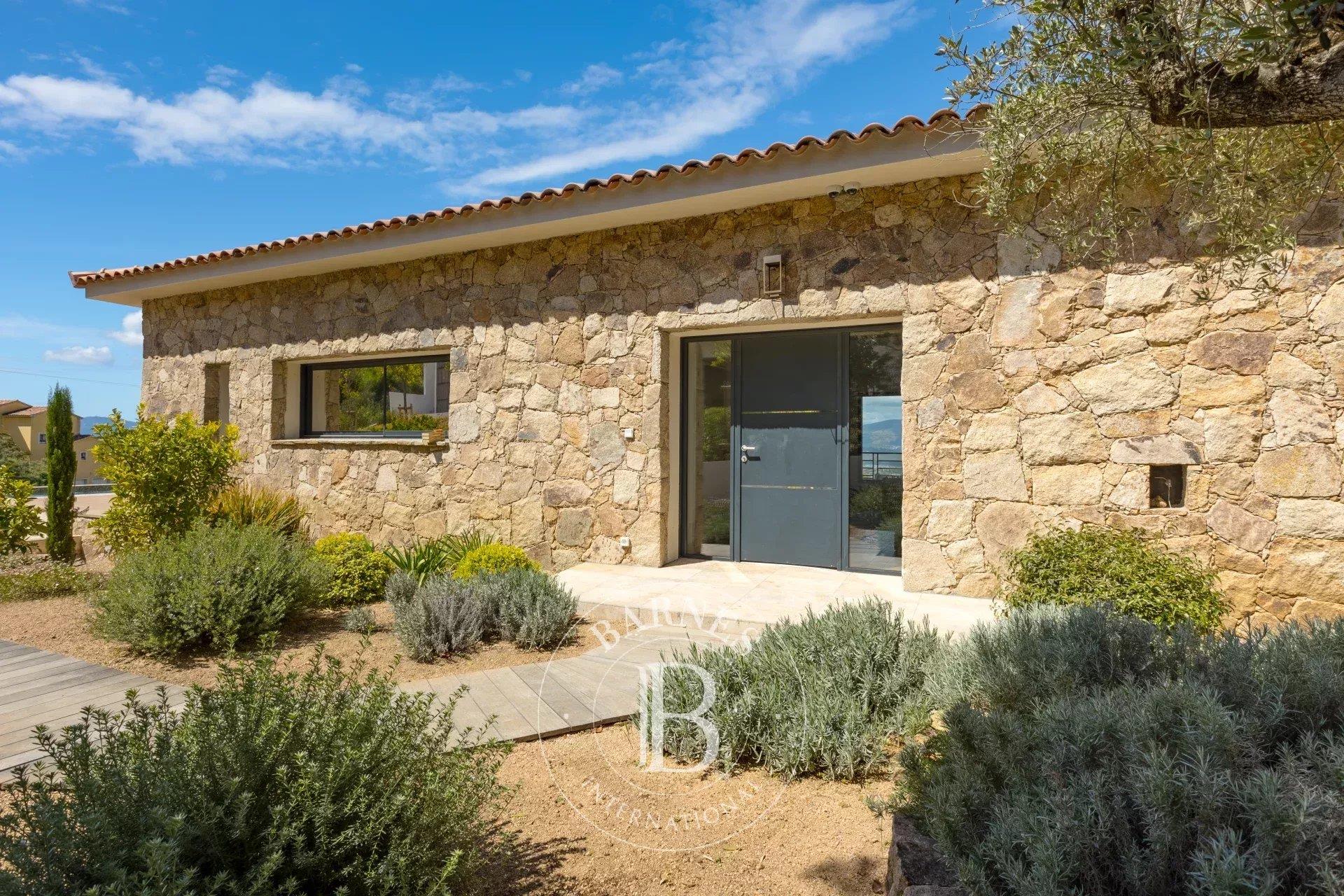 South Shore of Ajaccio, Recent Villa, Panoramic Sea View, 5 Bedrooms, Pool, Close to Beaches