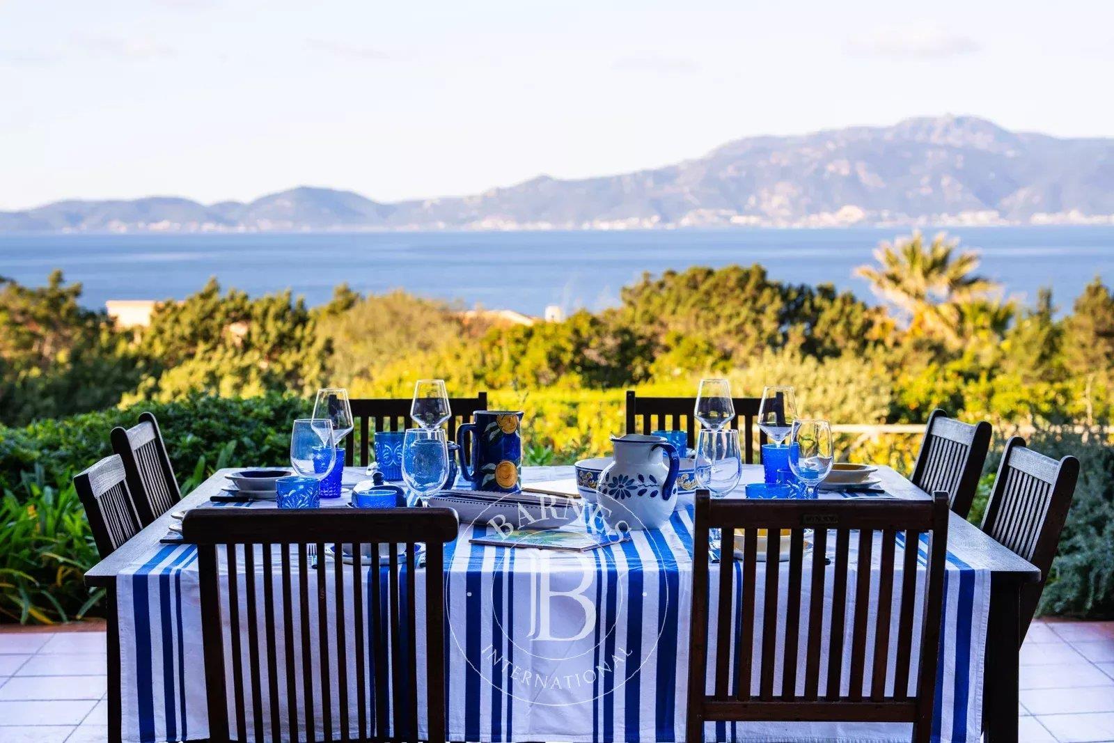 Coti-Chiavari - Property located on the Castagna Peninsula with a 6-bedroom villa and panoramic sea