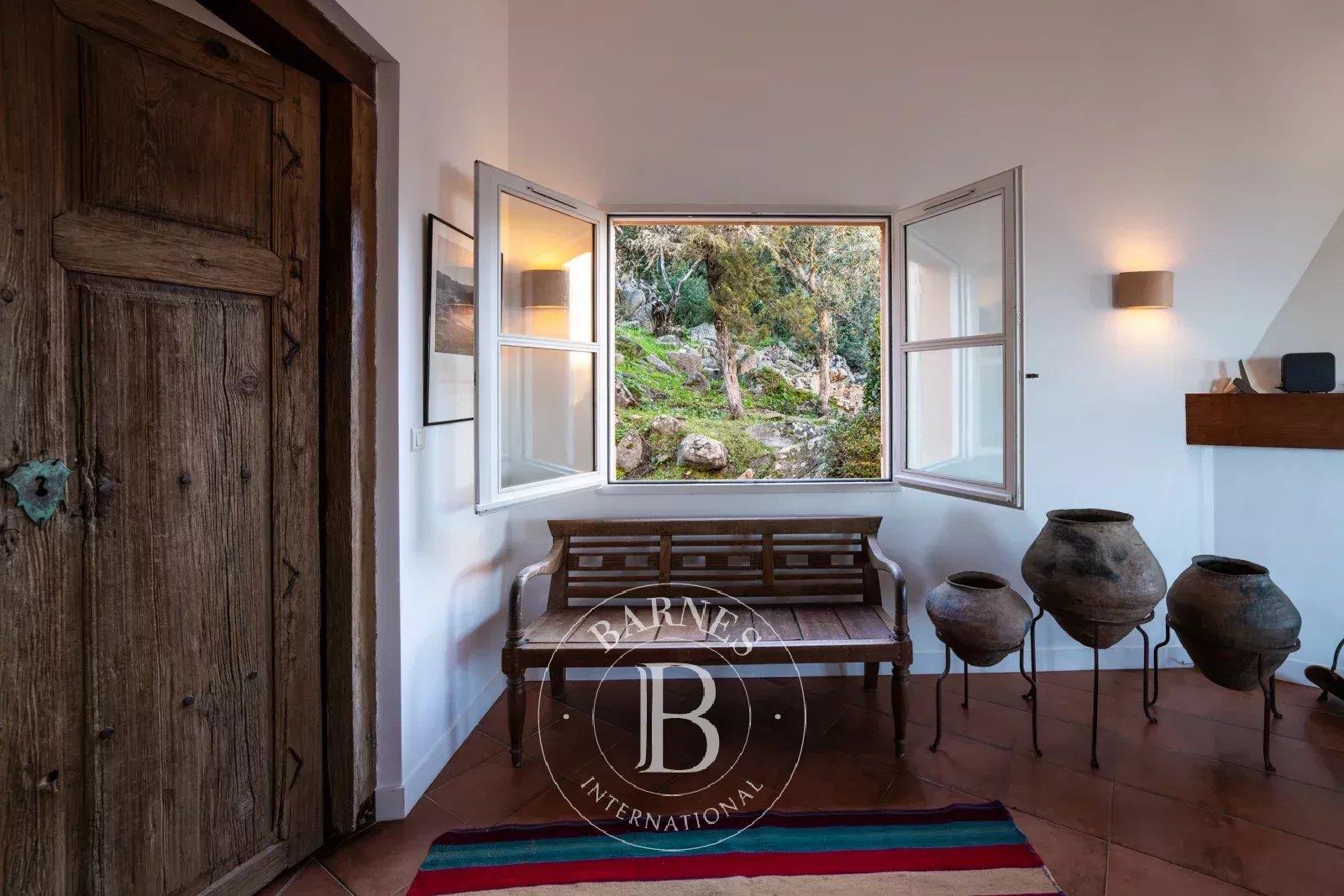 Coti-Chiavari - Property located on the Castagna Peninsula with a 6-bedroom villa and panoramic sea