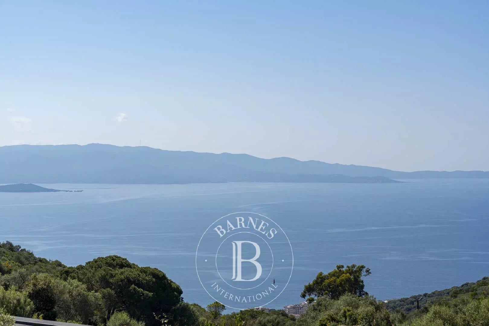 Ajaccio, new program, luxury villas, panoramic sea and mountains view, swimming pool, near beach