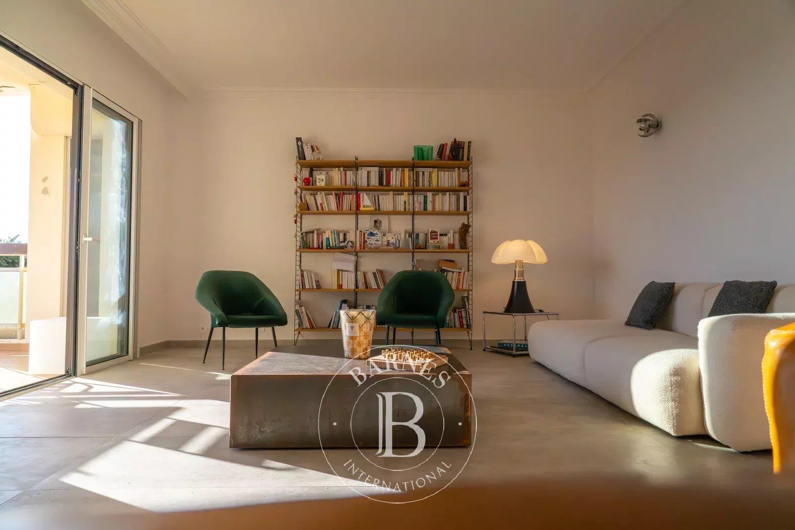 Compra: Apartamento (20000)
