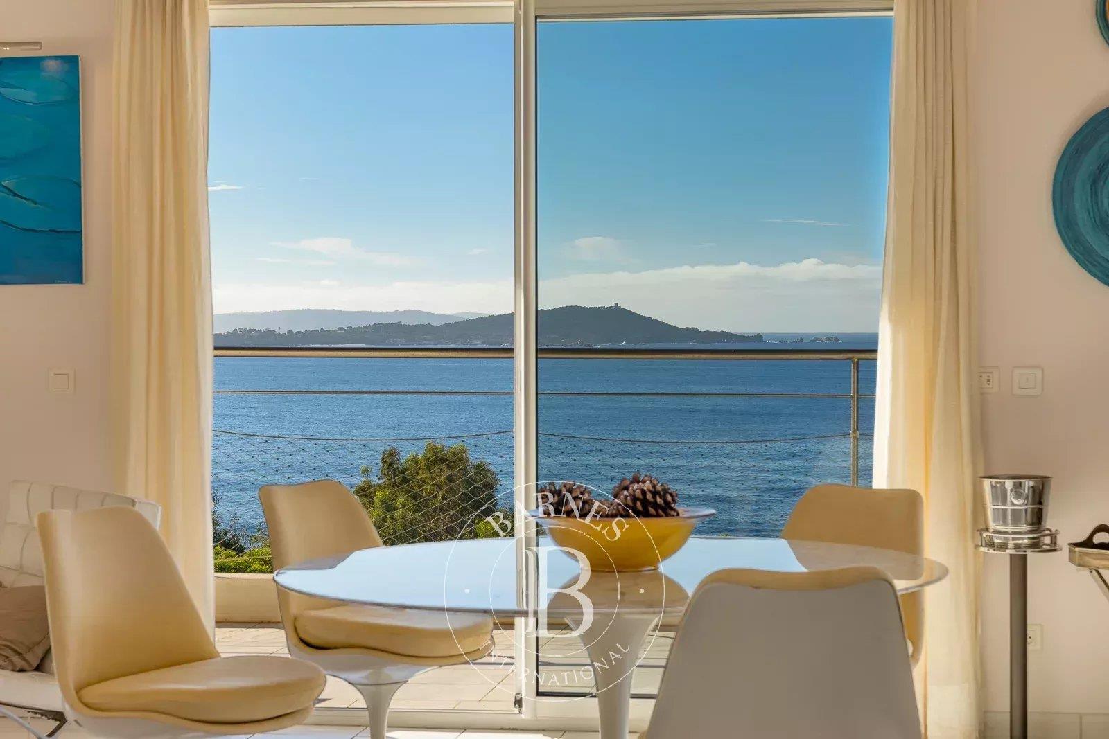 South Shore of Ajaccio, Exclusive Listing, Villa, 5 Bedrooms, Swimming Pool, Seafront, Walking Dista
