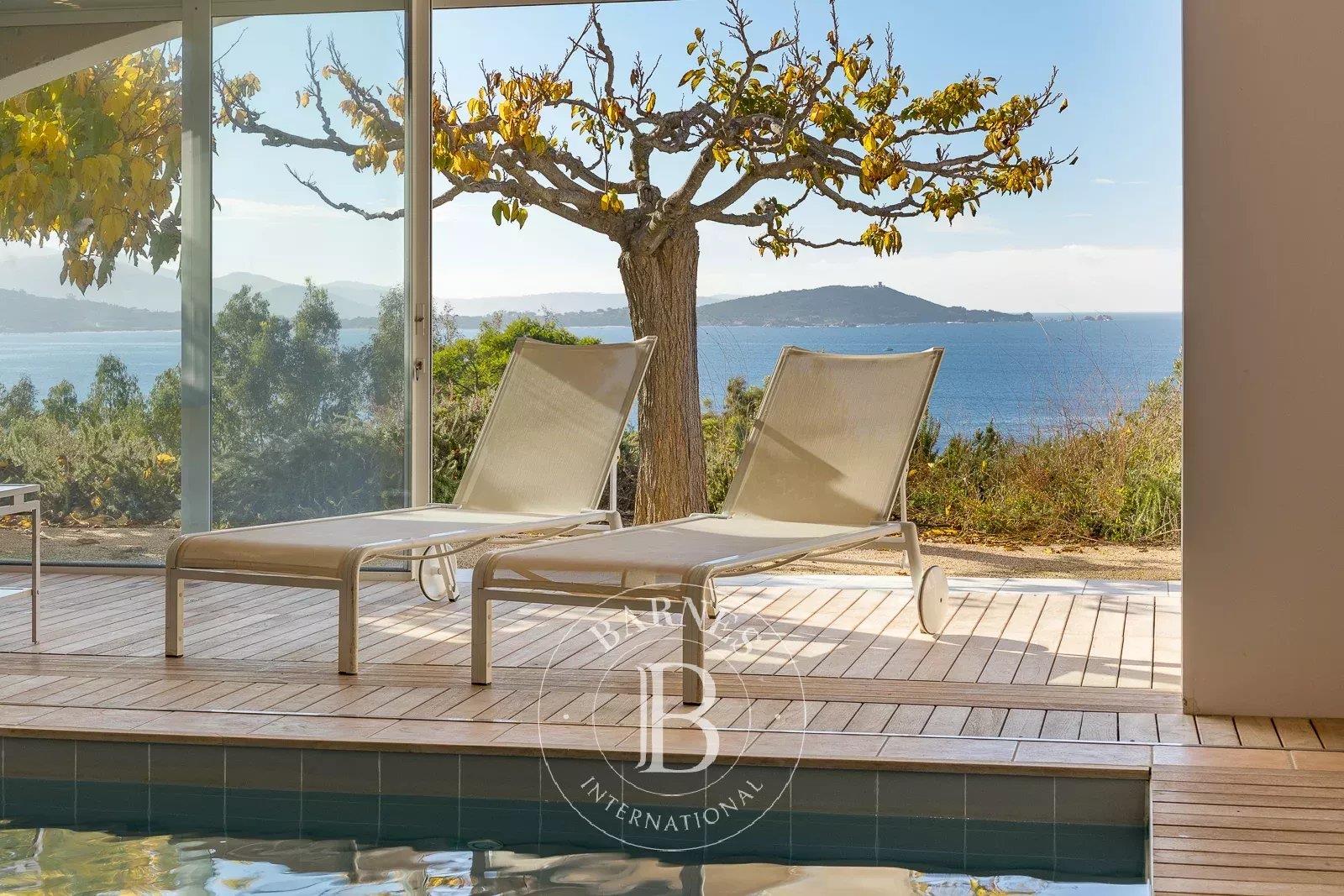 South Shore of Ajaccio, Exclusive Listing, Villa, 5 Bedrooms, Swimming Pool, Seafront, Walking Dista