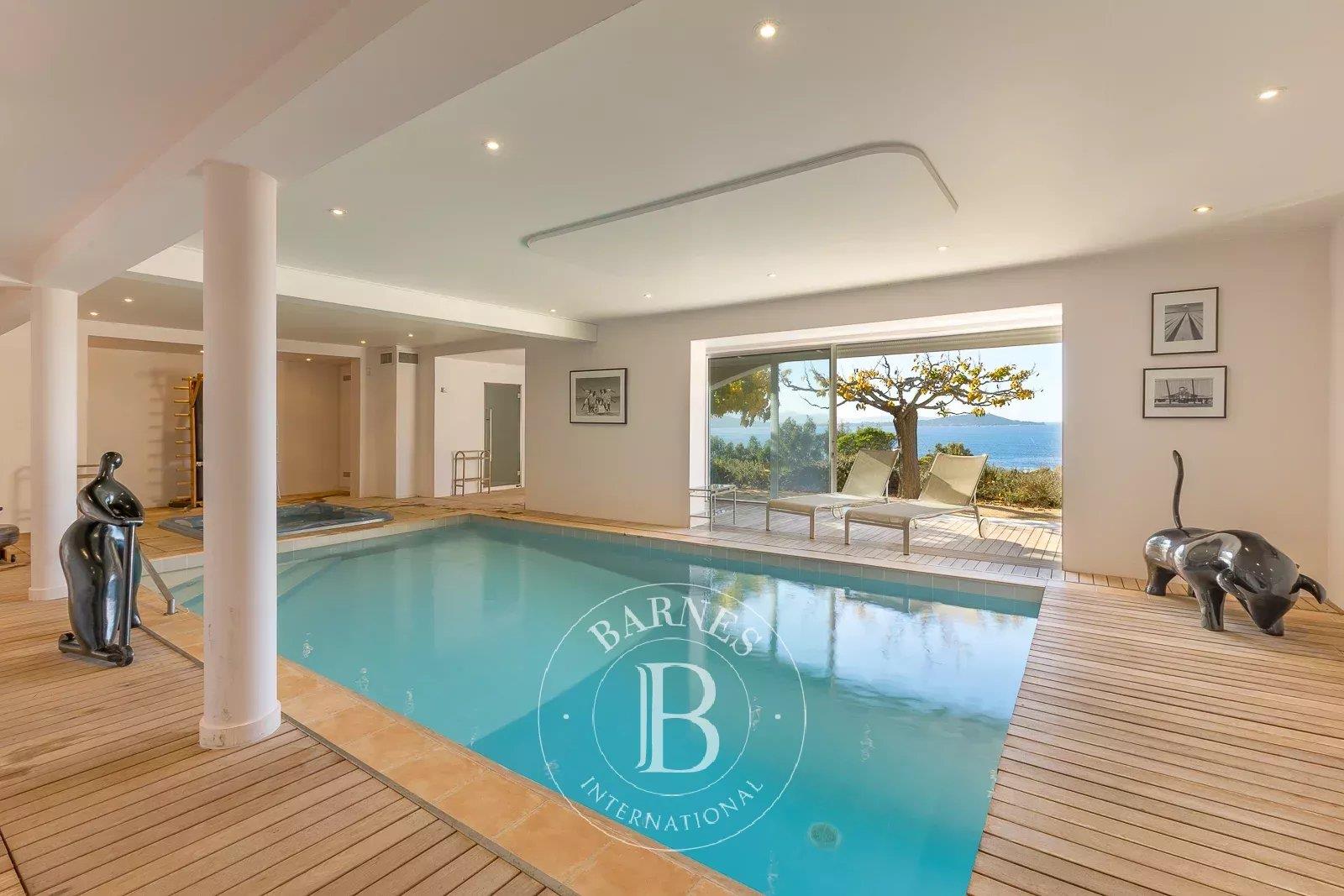 South Shore of Ajaccio, Exclusive Listing, Villa, 5 Bedrooms, Swimming Pool, Seafront, Walking Dista
