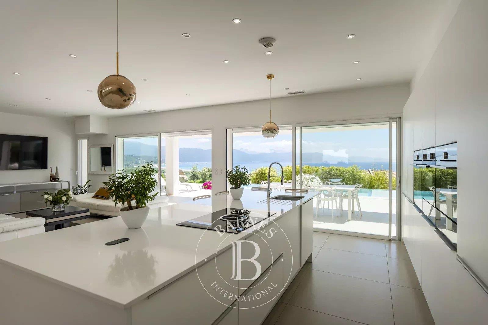 Exclusive – Villa – – 4 Bedrooms – Panoramic Sea View – Swimming Pool – Walking Distance to the Beac