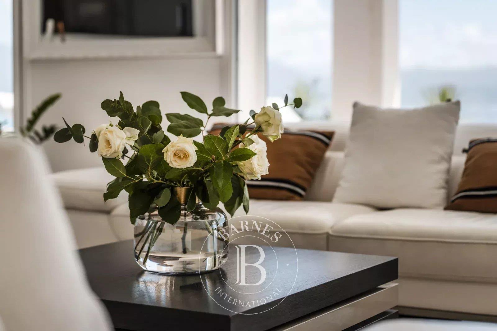 Exclusive – Villa – – 4 Bedrooms – Panoramic Sea View – Swimming Pool – Walking Distance to the Beac