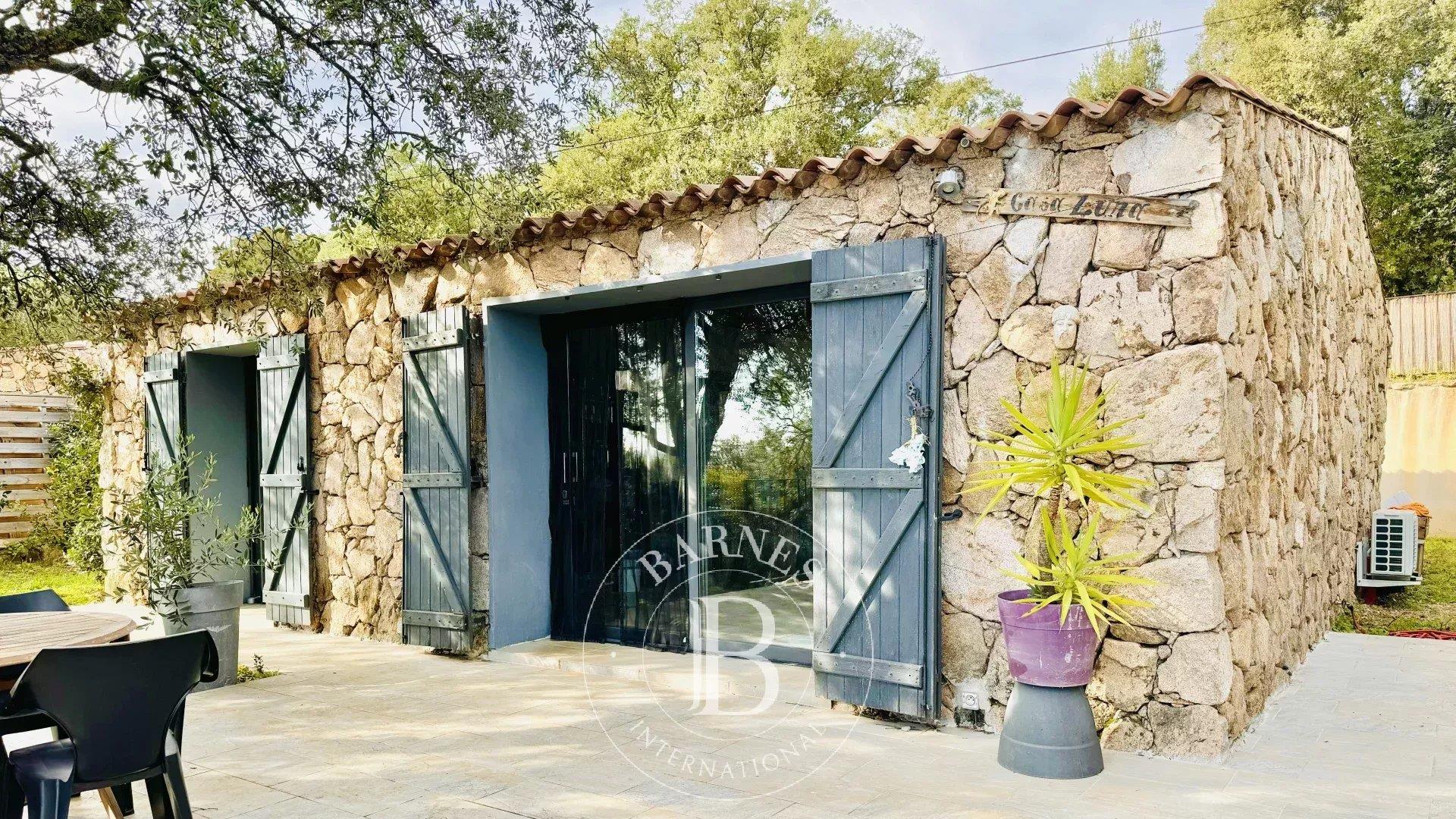 Porto-Vecchio, Shepherd-Style Villa, 2 Bedrooms, Open View