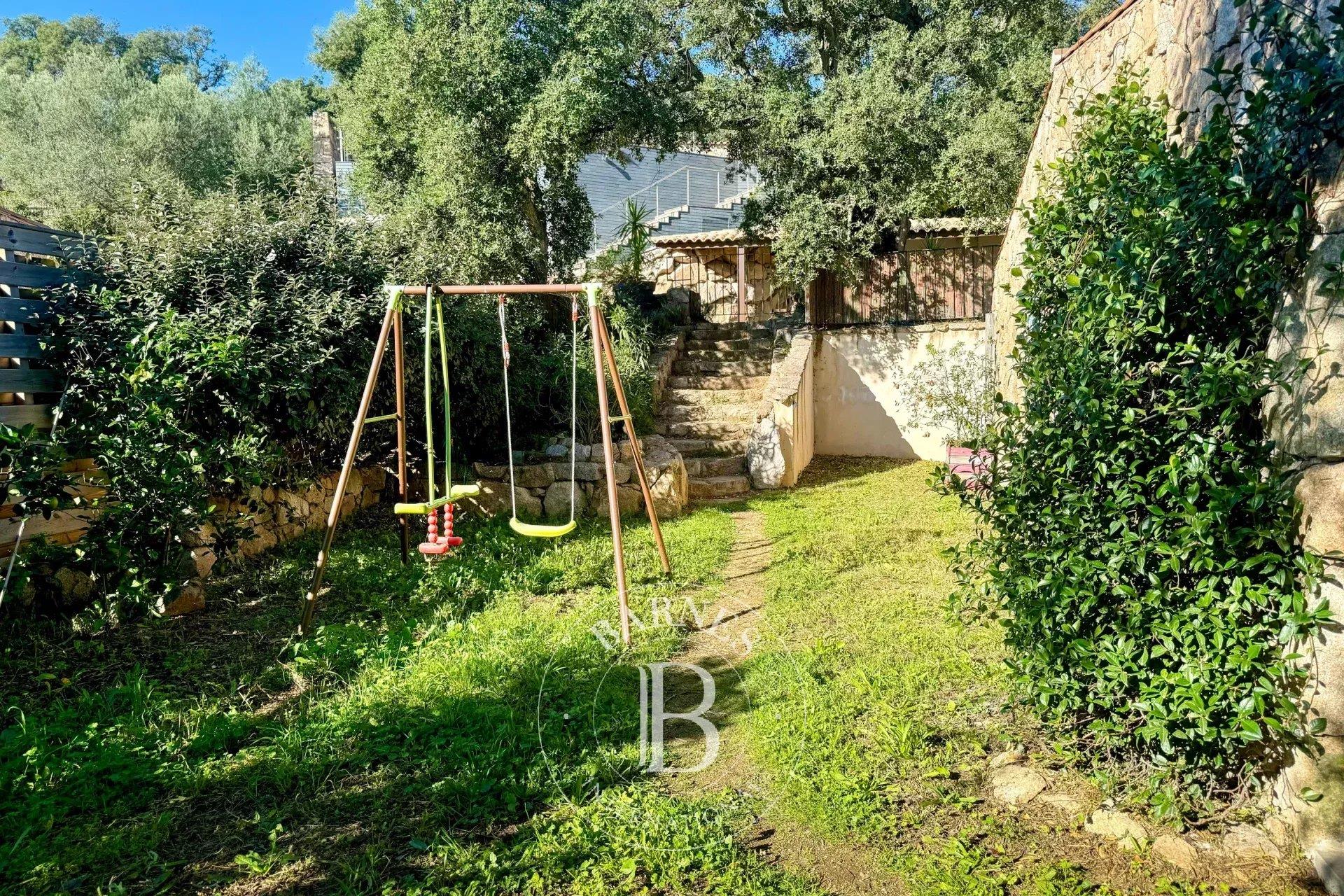 Porto-Vecchio, Shepherd-Style Villa, 2 Bedrooms, Open View
