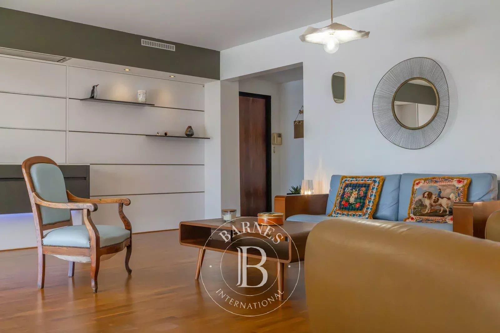 Compra: Apartamento (20000)