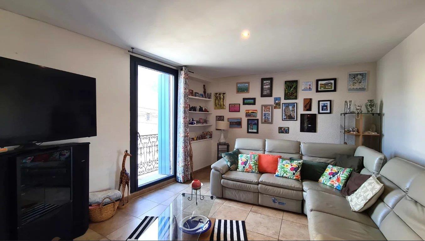 Spacious Family Home with Large Terrace