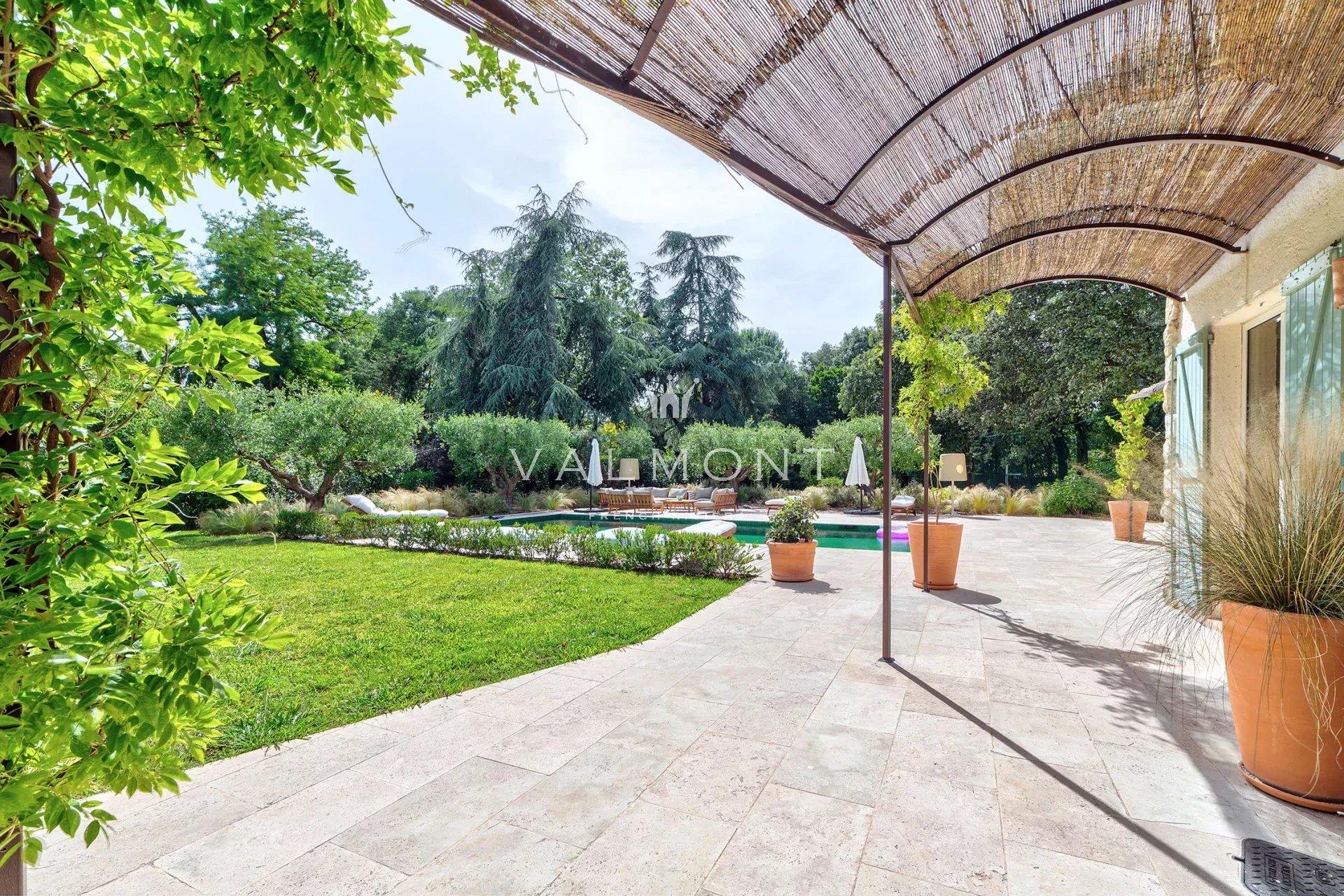 Compra: Vivenda (06330)