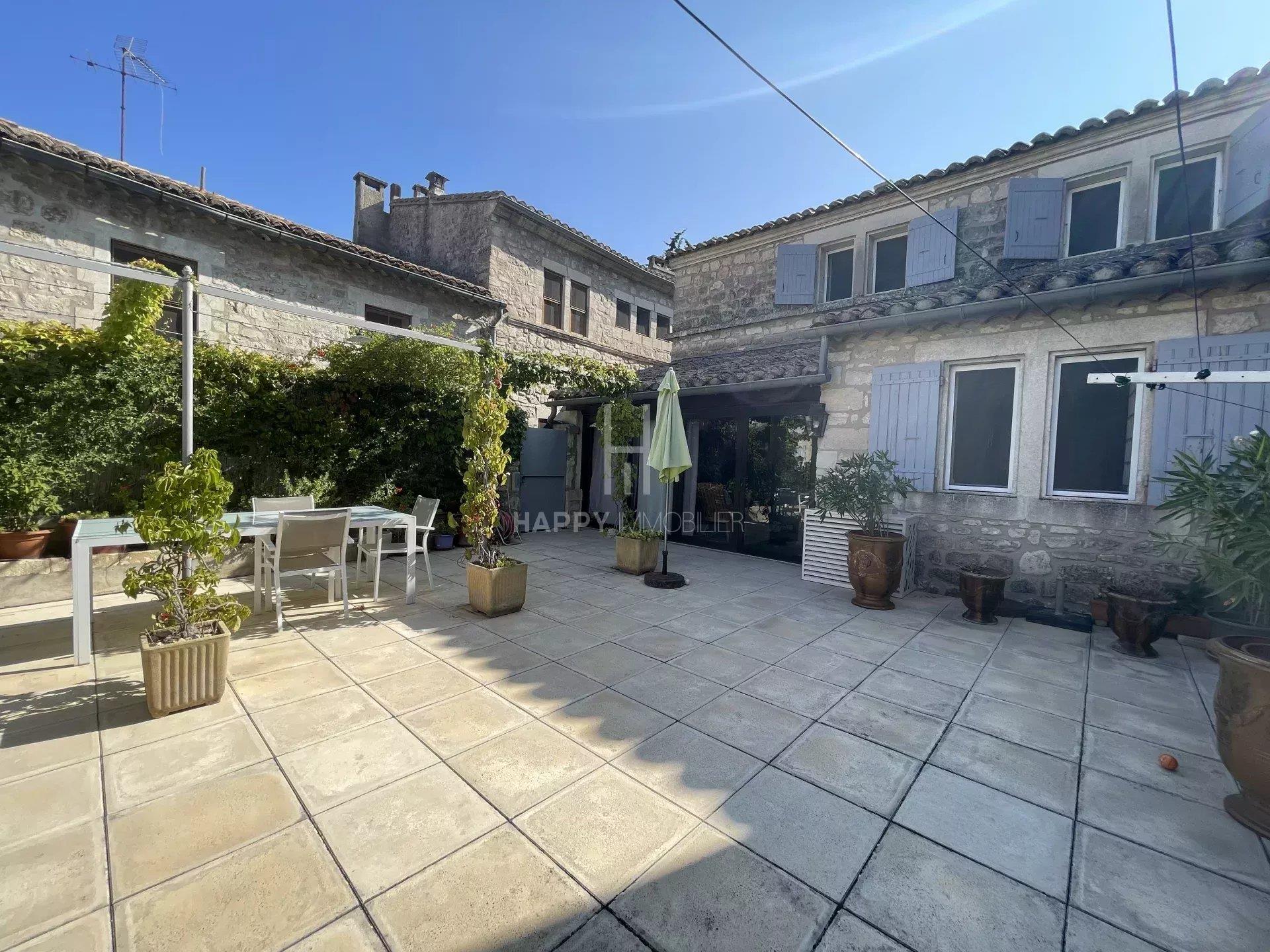 Village house in the heart of the village of Les Baux de Provence