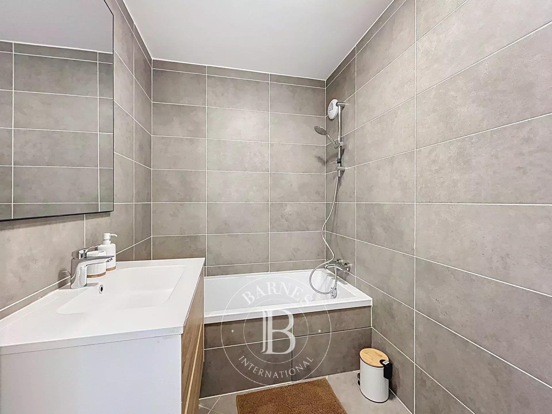 Cumpărare: Apartament (74260)
