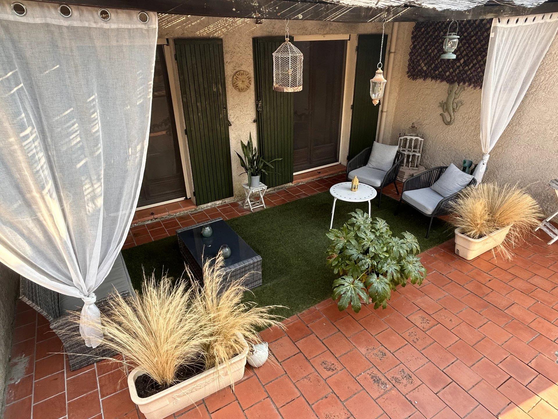 Compra: Vivenda (83570)