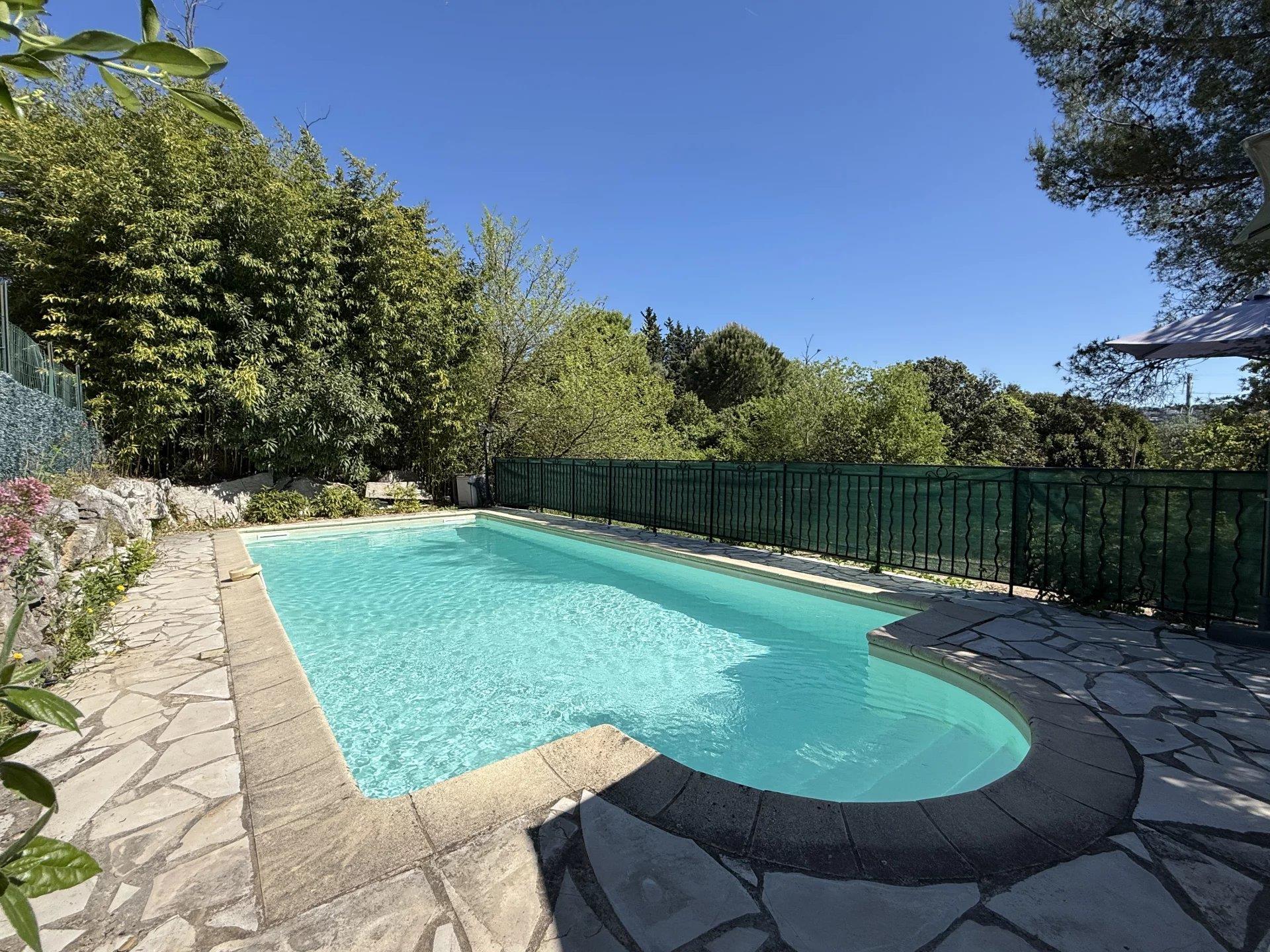 Vente villa Grasse, familiale de 4 chambres