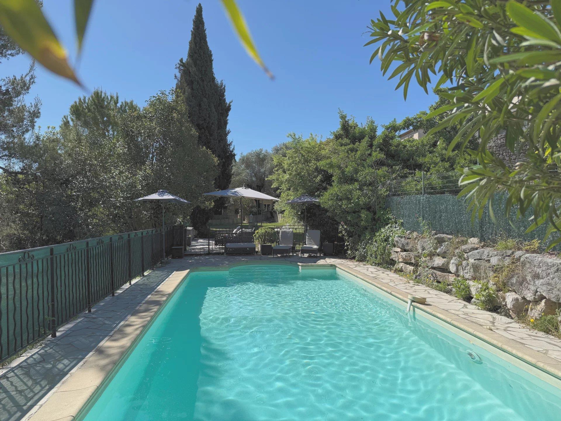 Vente villa Grasse, familiale de 4 chambres