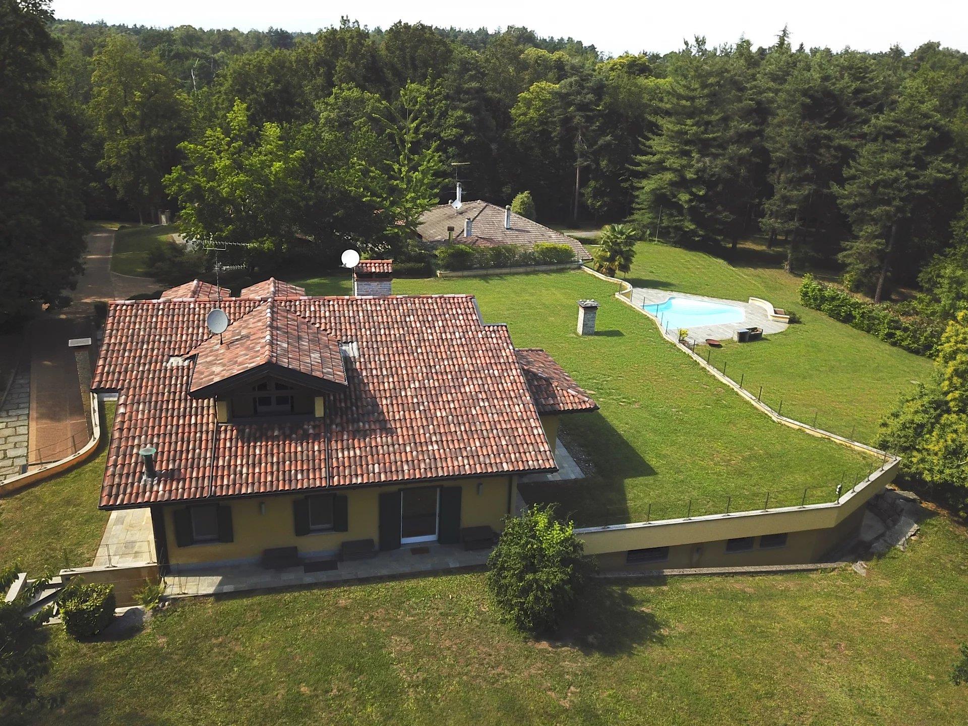 Prestigious Property for Sale in Agrate Conturbia with Park and Pool