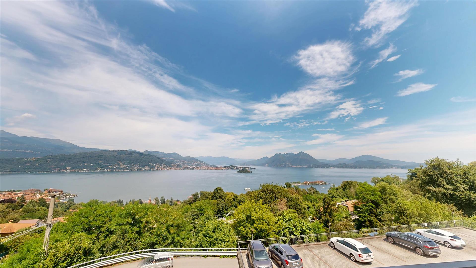 Two-Room apartment for sale in Baveno with beautiful lake view