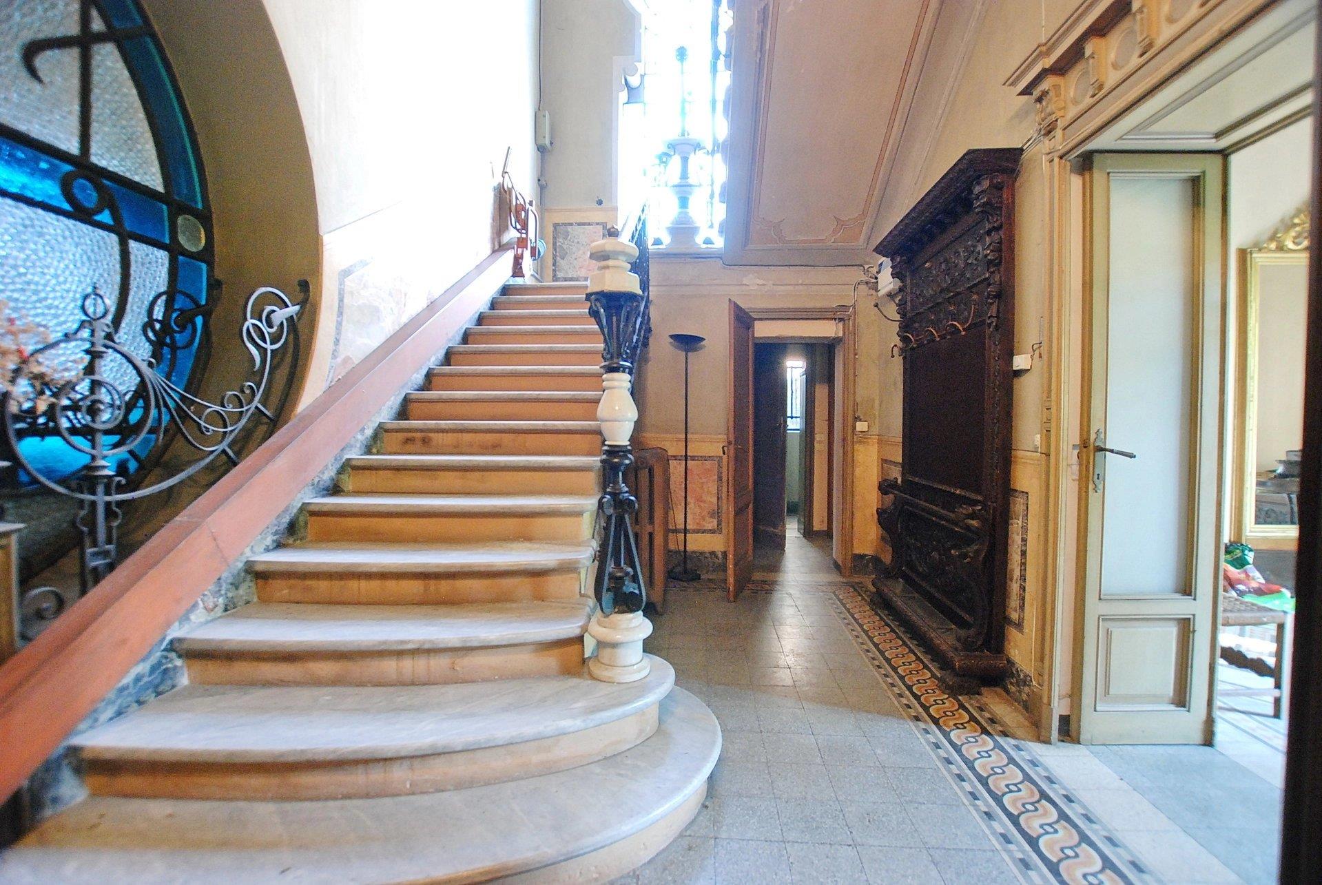 Historic villa for sale in Golasecca