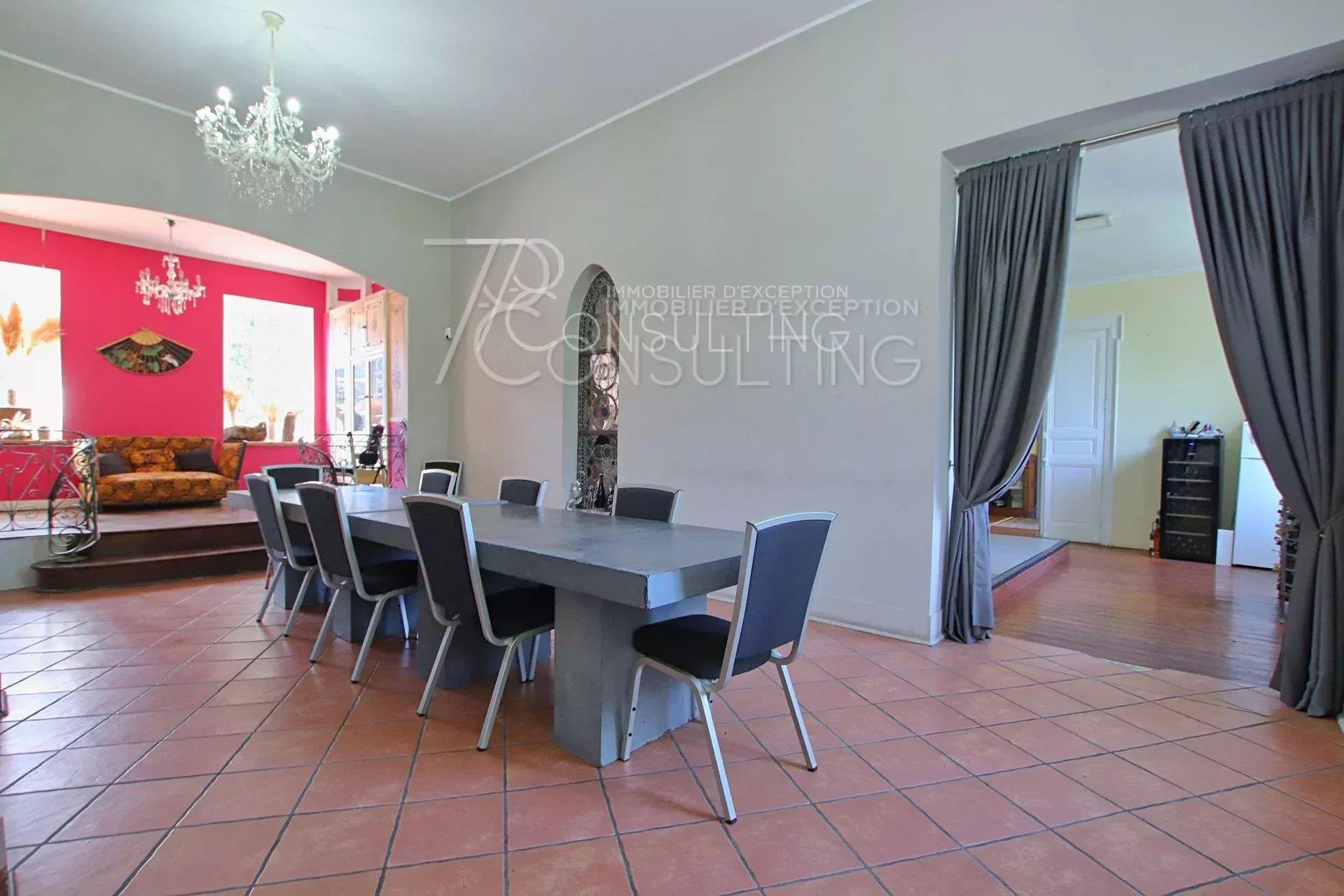 Sale 15Mn South Toulouse Castle And Outbuildings