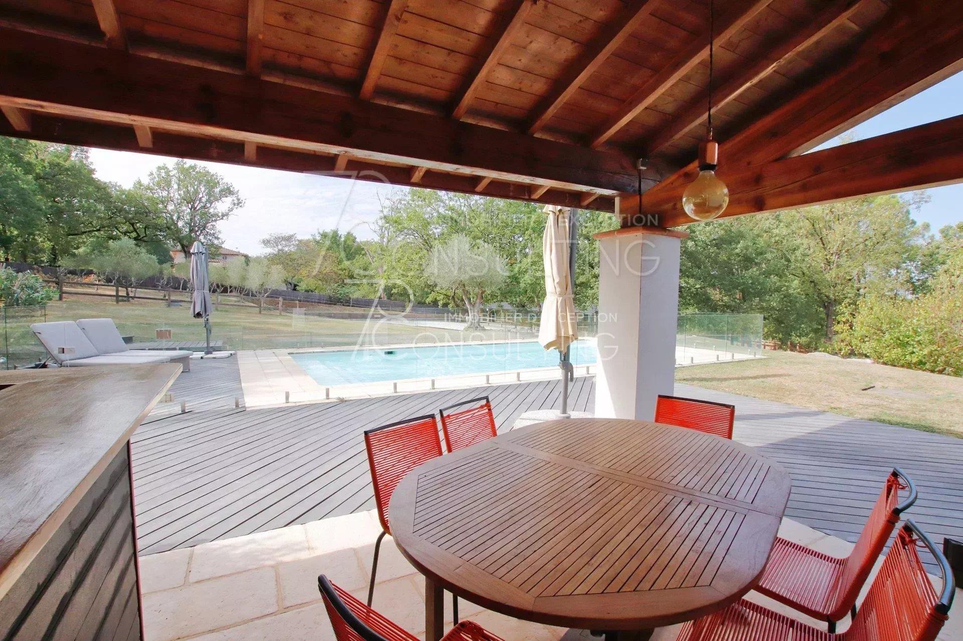 Sale Castelnau d'Estretefond sector 20km Blagnac airport Contemporary house