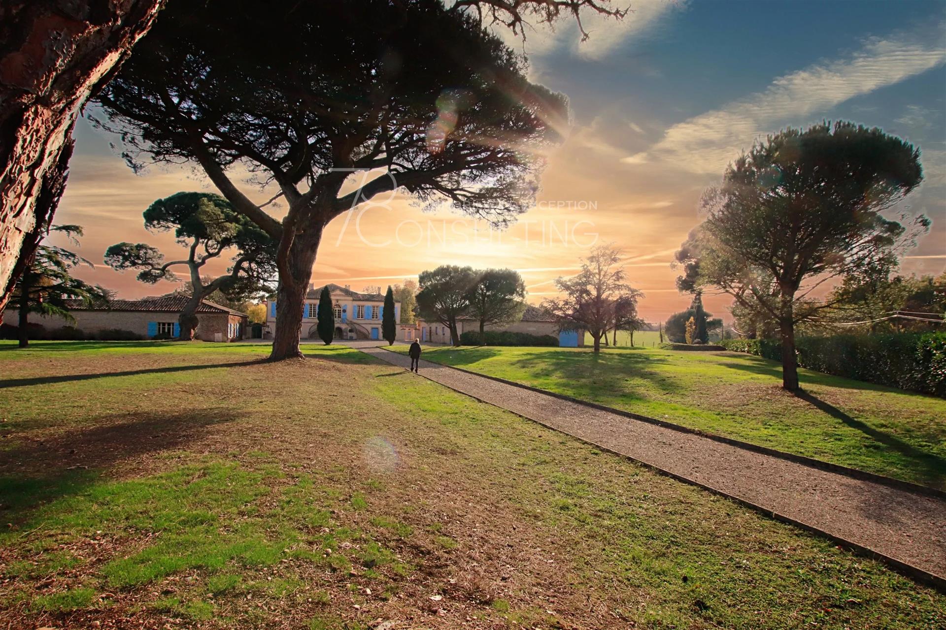 Sale 45Mn North Toulouse Property