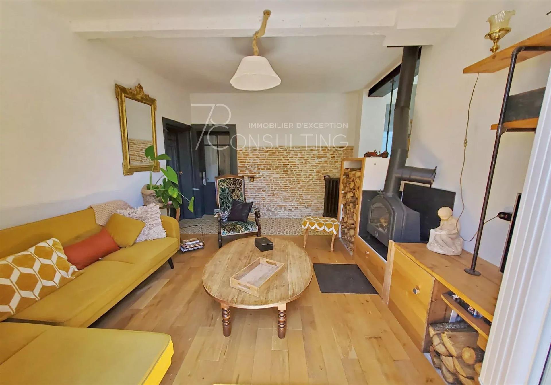 Sale 10Mn Toulouse Village House With Garden Swimming Pool