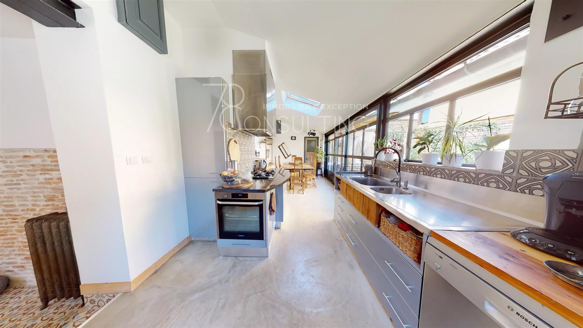Sale 10Mn Toulouse Village House With Garden Swimming Pool