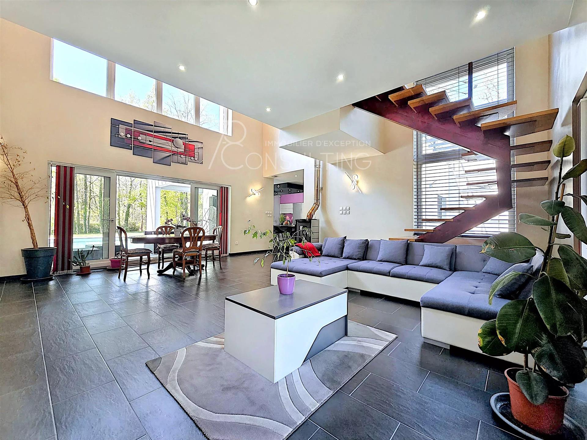 Exclusive Sale 25 Min North Of The Airport Contemporary House 7 Rooms + Basement On 5000M²