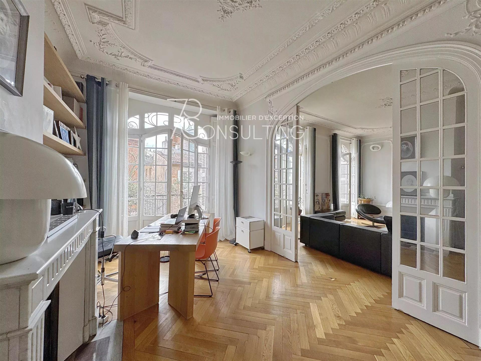 For Sale - Toulouse - Carmes - Bourgeois Apartment
