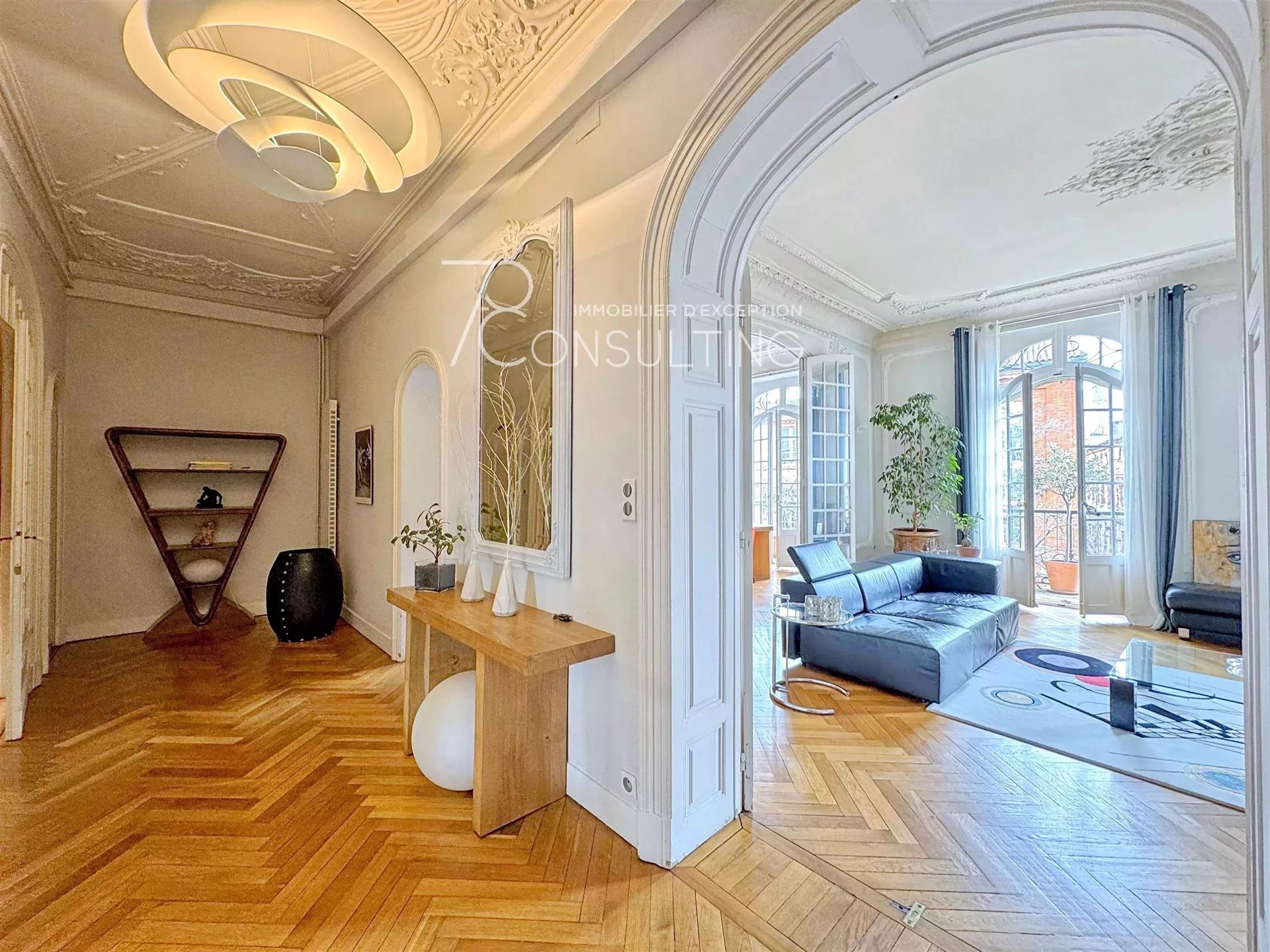 For Sale - Toulouse - Carmes - Bourgeois Apartment