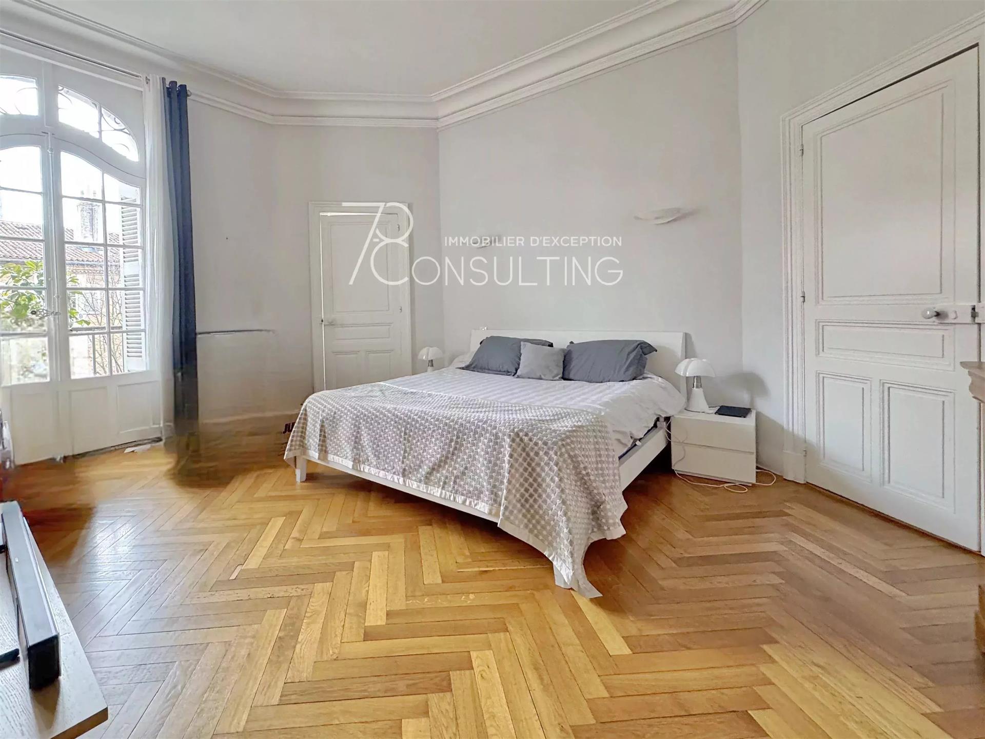 For Sale - Toulouse - Carmes - Bourgeois Apartment