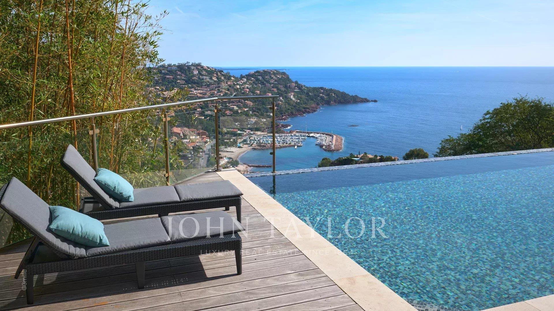 Propriedade contemporânea de luxo com vista para o mar