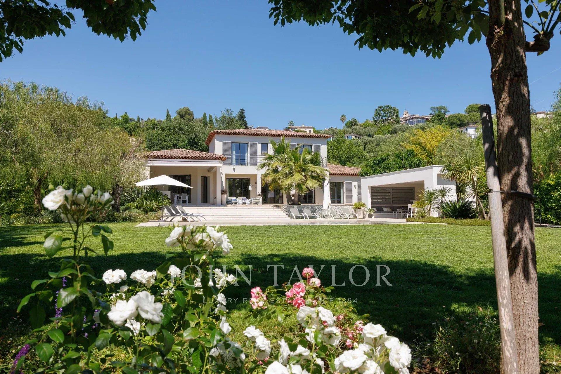 Uma montra de modernidade e serenidade em Saint-Paul de Vence