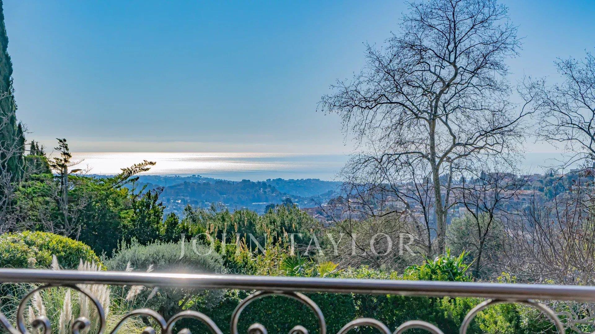 Villa llave en mano con vistas al mar y piscina