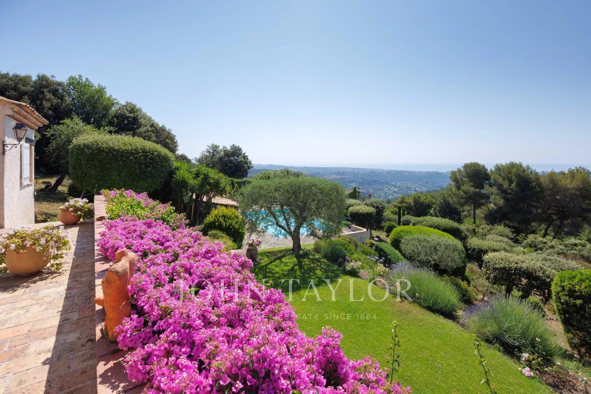 Encanto y vista panorámica al mar, Saint-Paul de Vence