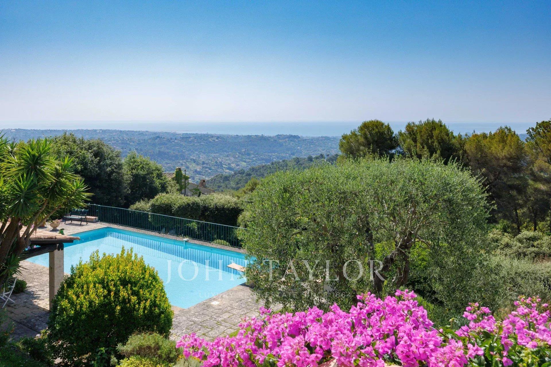 Encanto y vista panorámica al mar, Saint-Paul de Vence