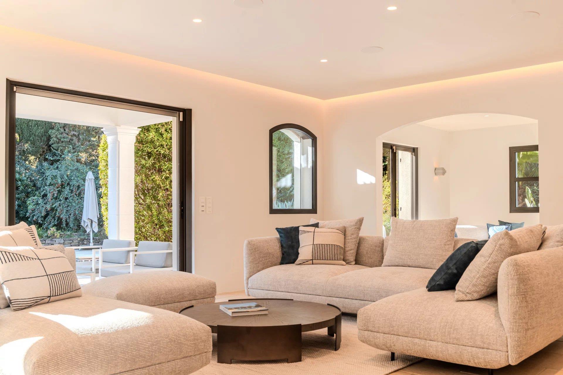Mougins: magnífica vivenda familiar a pé da escola de Mougins