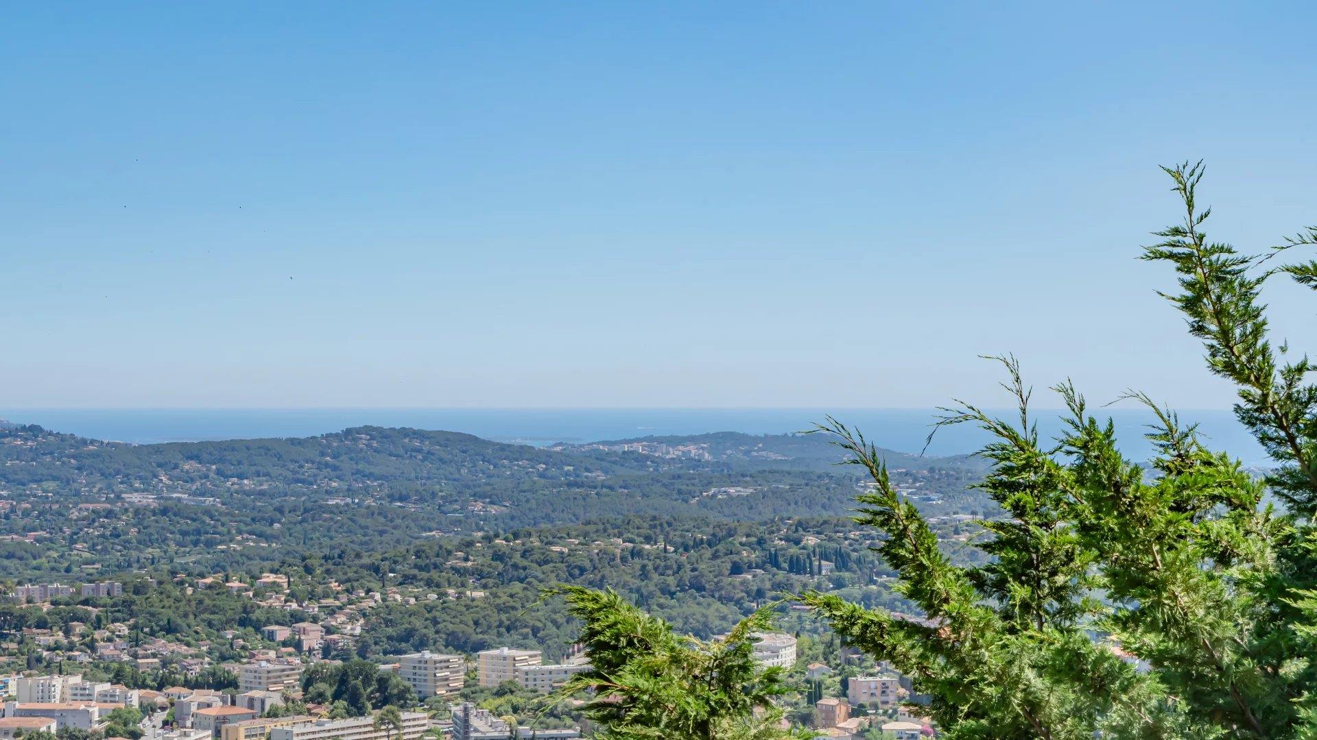 Grasse - Maison De Parfumeur Renovee Avec Vue Mer