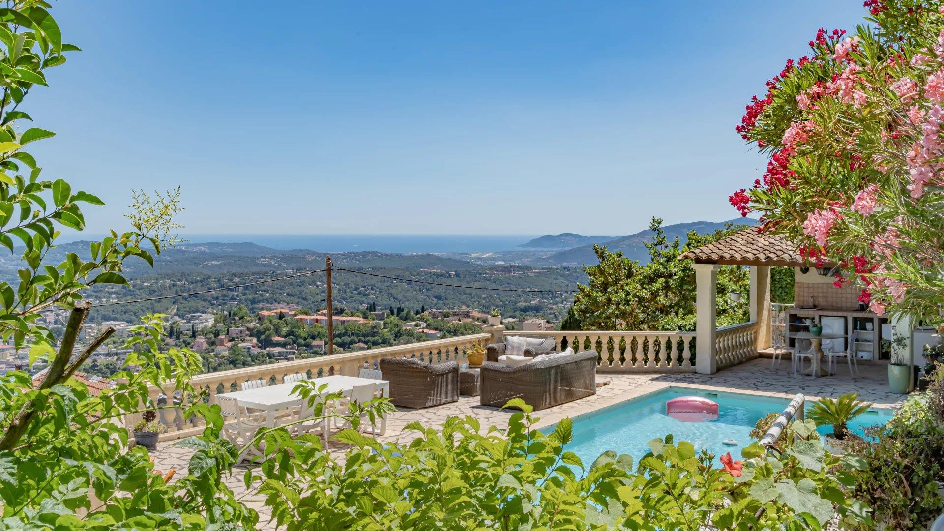 Grasse - Maison De Parfumeur Renovee Avec Vue Mer